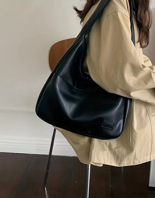 Load image into Gallery viewer, Women Hobo Bag Simple PU Leather Solid Shoulder Bag 2023 Fashion Large Capacity Handbag for School Work

